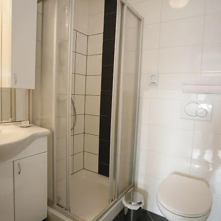 Landgasthof Ploschenberg Han/Misafirhane *